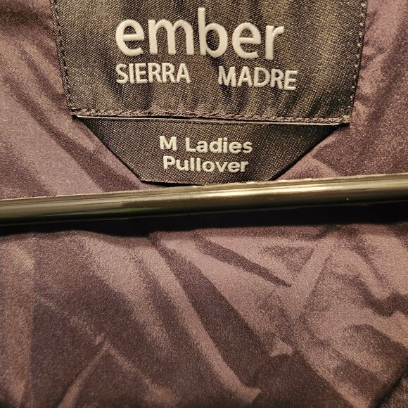 Sierra Madre Womens Ember Pullover Heated Wearable - Picture 2 of 3